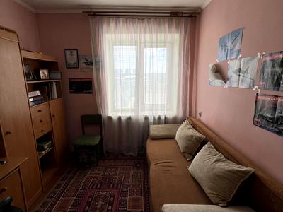 квартира за адресою Олександра Кошиця вул. (Паризької Комуни), 3