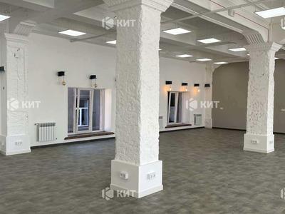 комерційна за адресою Павловська площа, 1/3