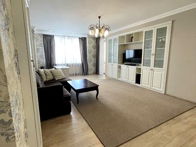 квартира за адресою Дніпровська набережна вул., 1-А