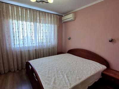 квартира за адресою Юності, 3