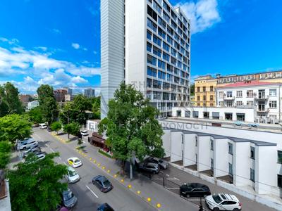 квартира за адресою Гоголівська вул., 15