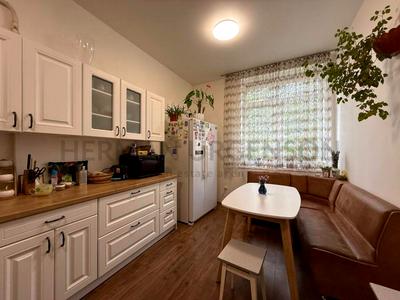 квартира за адресою Довженка, 6