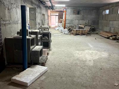 комерційна за адресою с. Петропавлівська борщагівка, Олени Теліги, 15