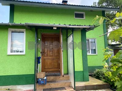 будинок за адресою Героїв України