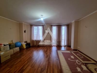 квартира за адресою Немировича-Данченка вул., 69а