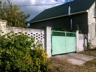 будинок за адресою Привітна, 1
