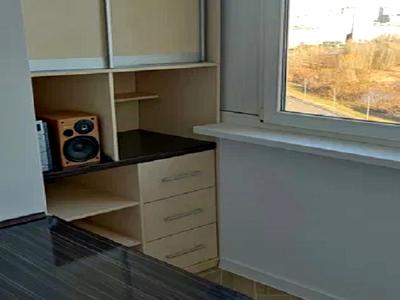 квартира по адресу Ревуцкого ул., 42
