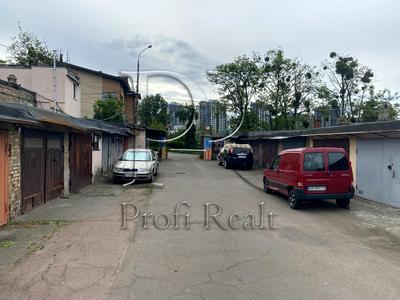 паркомісце за адресою Товарна вул., 10