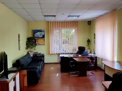 комерційна за адресою Козацька вул. (50 років ВЛКСМ), 54