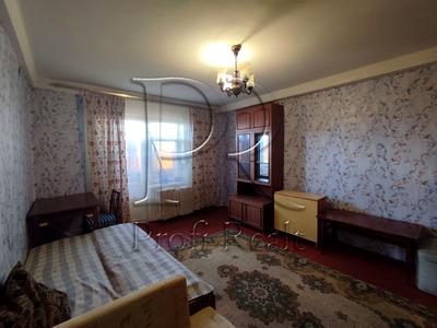 квартира за адресою Братиславська вул., 38