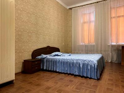 квартира по адресу Майдан Озерний ул. (Боброва), 5