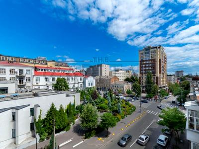квартира за адресою Гоголівська вул., 15