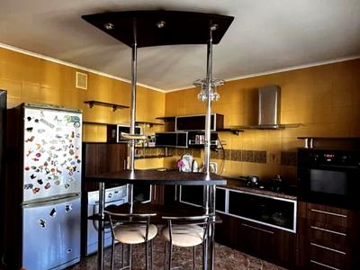 квартира за адресою Богдана Хмельницького бульв., 14