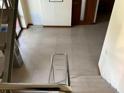 комерційна за адресою Волошкова вул., 80
