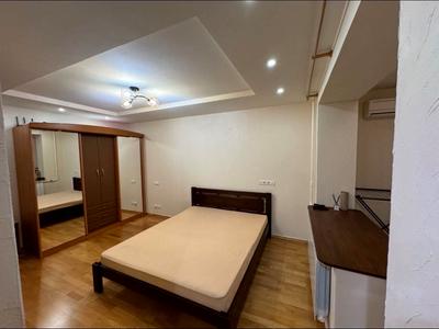 квартира по адресу Кловский спуск, 20