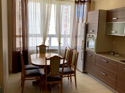 квартира за адресою Анни Ахматової вул., 34