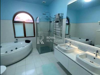 будинок за адресою Квітки - Основ'яненка, 40