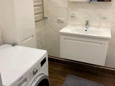 квартира за адресою Академіка Глушкова просп., 9-Г