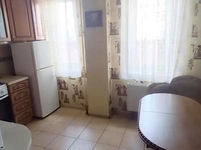 квартира за адресою Воскресенська, 13б