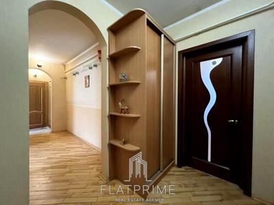 квартира за адресою Срібнокільська вул., 22-А