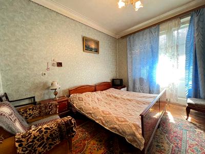 квартира за адресою Ялтинська вул., 12/11