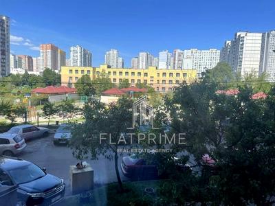 квартира за адресою Анни Ахматової вул., 14-Б