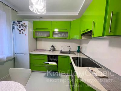 квартира за адресою Грушевського вул., 25