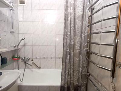 квартира за адресою Захарівська вул., 10