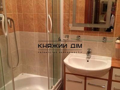 квартира за адресою Миколи Міхновського бульв. (Дружби Народів), 8