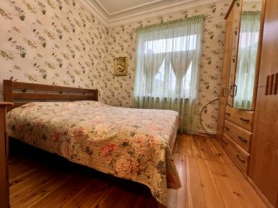 будинок за адресою Богдана Хмельницького вул.