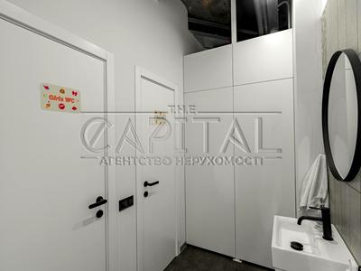 комерційна за адресою Саксаганського вул., 120