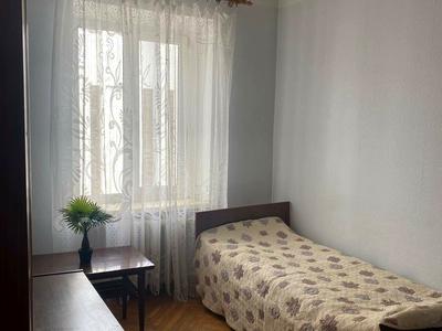 квартира за адресою Трьохсвятительська вул., 3