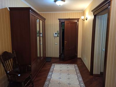 квартира за адресою Микільсько-Слобідська вул., 2-Б