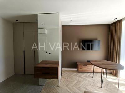 квартира за адресою Минайська вул., 14В
