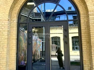 комерційна за адресою Князів Острозьких вул. (Московська), 8