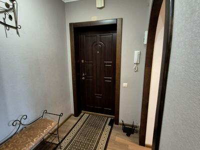 квартира за адресою Юності, 3