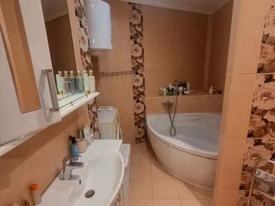 квартира за адресою Київ, Оноре де Бальзака вул., 4