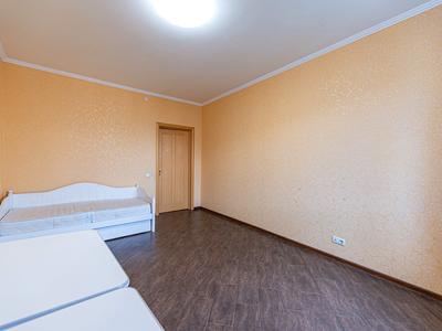 квартира за адресою Дніпровська набережна вул., 25