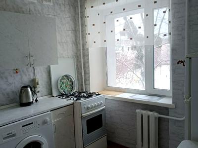 квартира за адресою Северина Потоцького пров. (Сімнадцятого Партз'їзду), 12