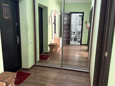квартира за адресою Воскресенська вул., 18