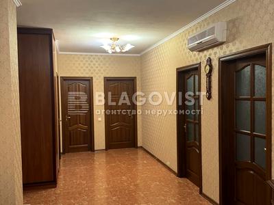 квартира по адресу Анны Ахматовой ул., 8г