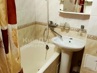 квартира за адресою Дарницький бульв., 15