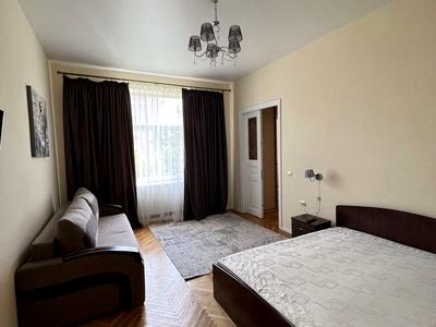 квартира по адресу Довженко ул., 2