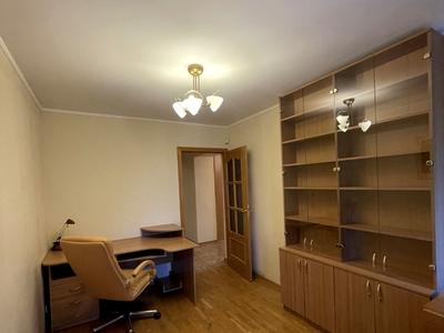 квартира за адресою Тополева вул., 4-8