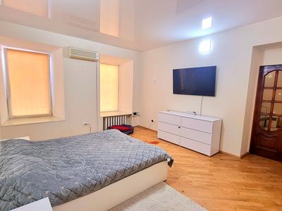 квартира по адресу Толстого Льва пл., 21