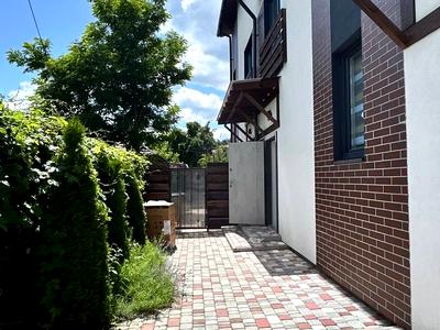 дом по адресу Українська ул., 30б