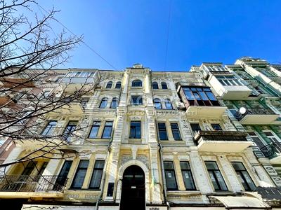 квартира за адресою Шота Руставелі вул., 32
