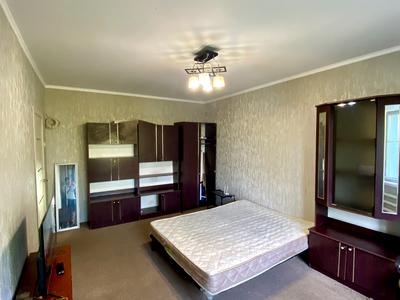 квартира за адресою Академіка Кіпріанова вул., 4