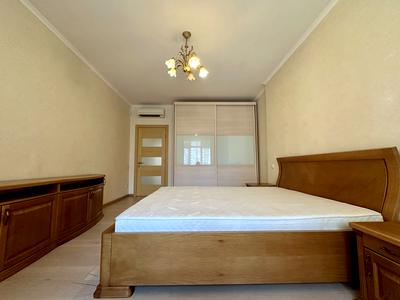 квартира по адресу Александра Мишуги ул., 2