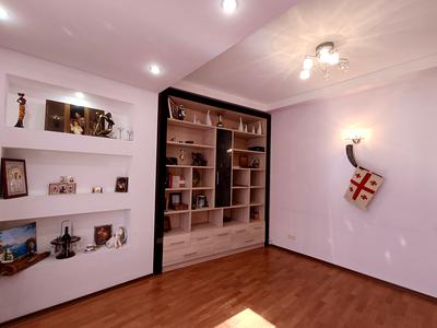 квартира за адресою Тіниста вул., 15